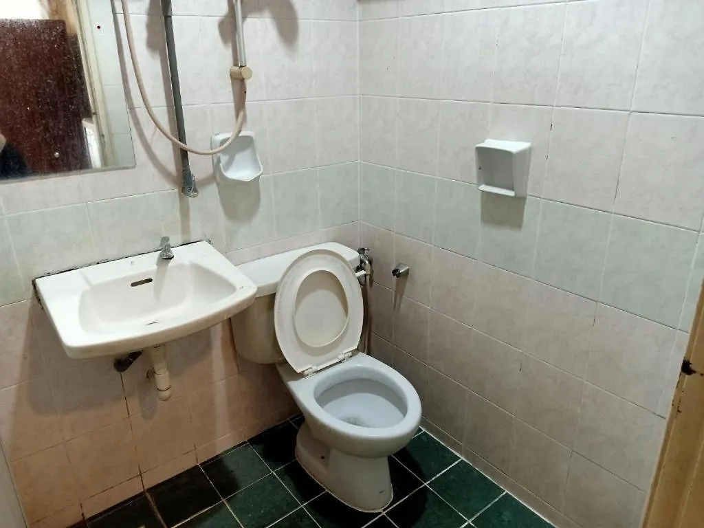Oyo 90842 Hotel Prai Jaya Perai
